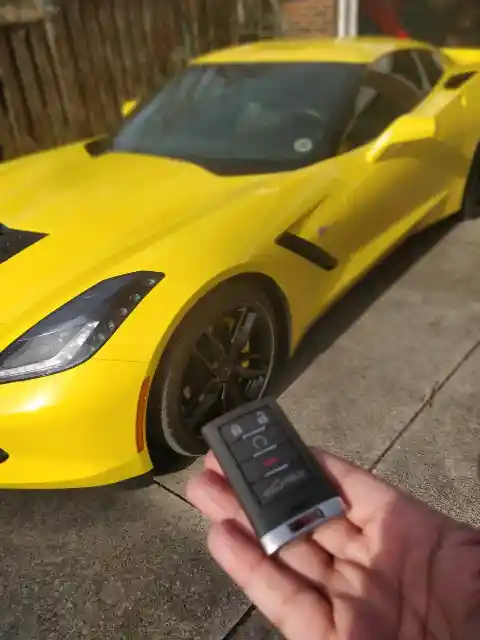 Car key replacement service completed in LaSalle Ontario near Vollmer Complex