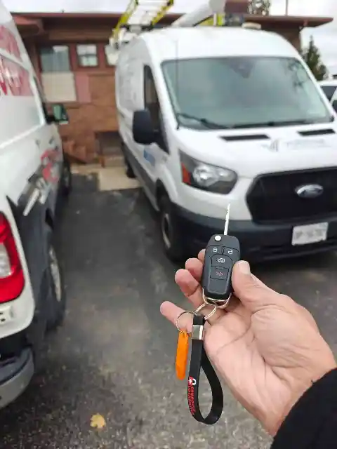 Canadian Locksmiths mobile car key service in LaSalle Ontario near Vollmer Complex